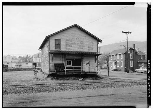 View of Conrail Freight Station on Pennsylvania Avenue Looking Southwest. Located Between Depot and Washington Streets. - Town of Mount Union