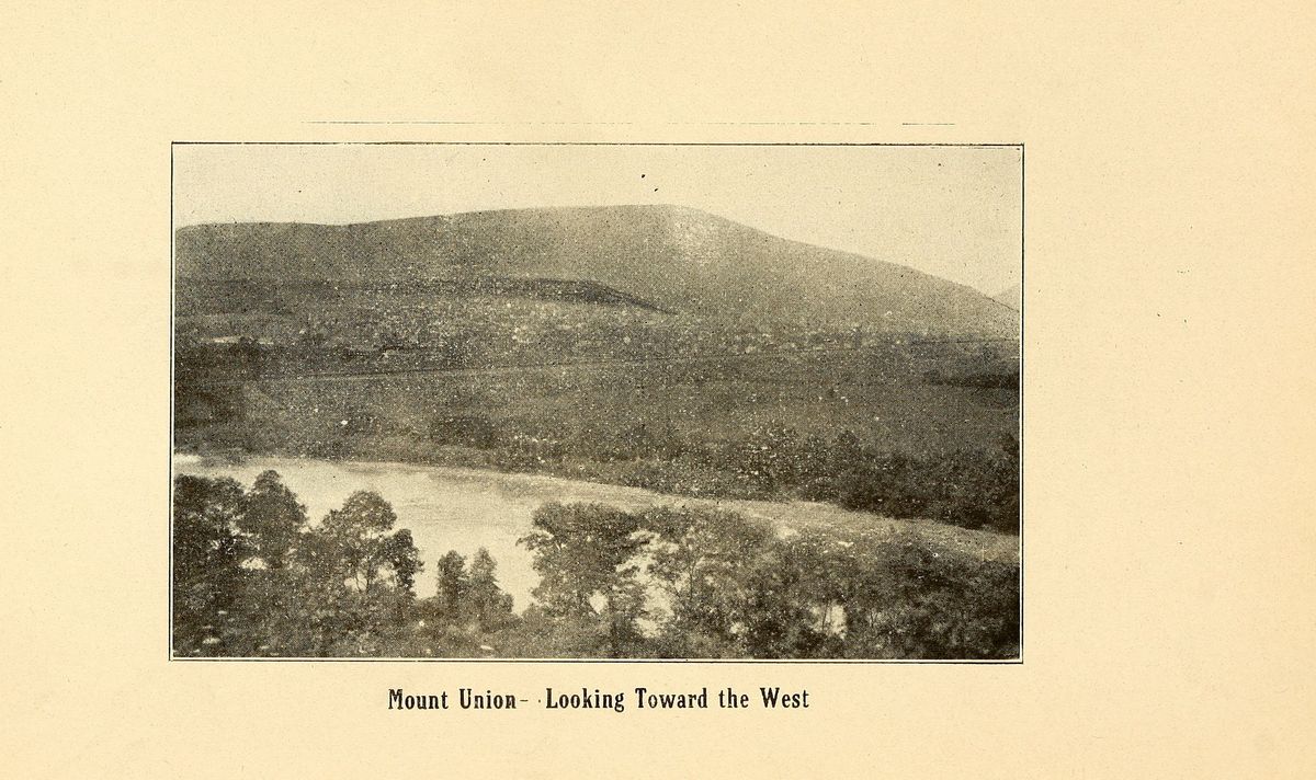 “Mount Union — Looking Toward the West”, from Charles Welch's 1909 history of the town.