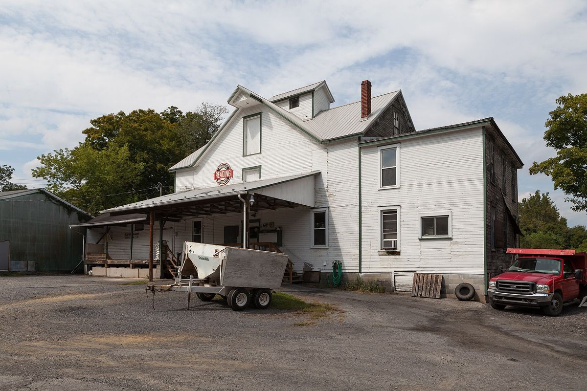 H. O. Andrews Feed Mill, a historic feed mill at Mapleton, Huntingdon County, Pennsylvania